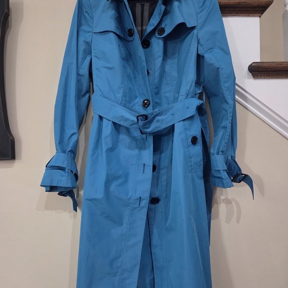 Burberry Vibrant Blue Trench Coat - Picture 1 of 12